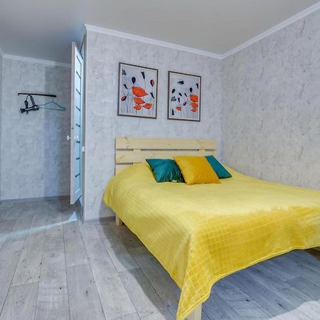 Yourhouse На Розыбакиева Утепова Недалеко От Меги Almaty Extérieur photo