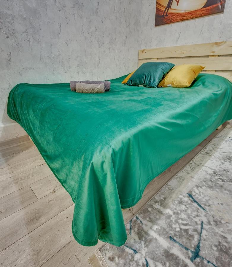 Yourhouse На Розыбакиева Утепова Недалеко От Меги Almaty Extérieur photo