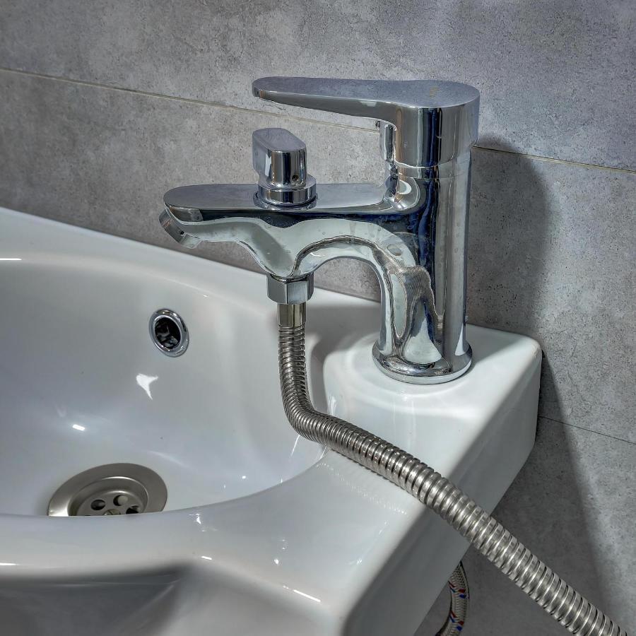 Yourhouse На Розыбакиева Утепова Недалеко От Меги Almaty Extérieur photo