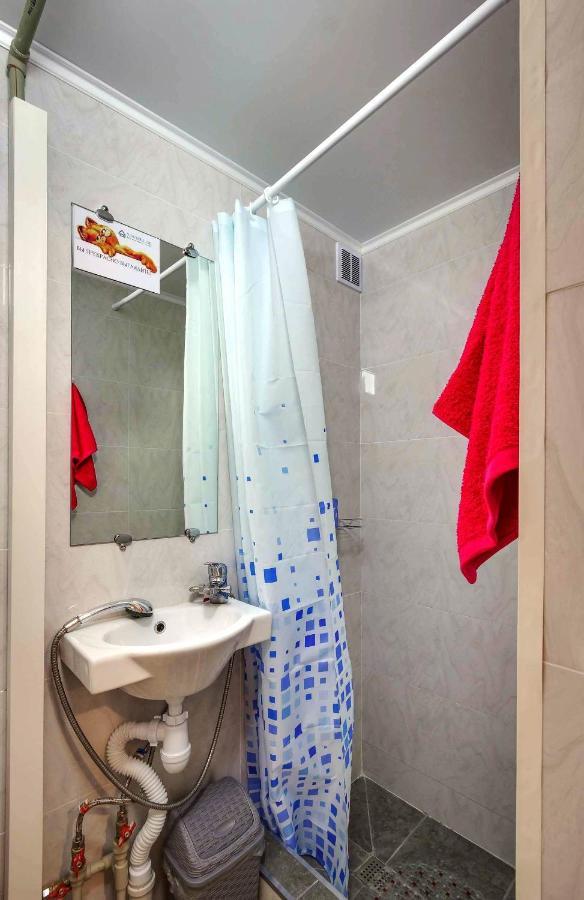 Yourhouse На Розыбакиева Утепова Недалеко От Меги Almaty Extérieur photo